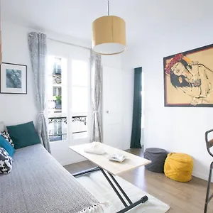 Apartment Charming 1 Bedroom Marais Hideaway - Fb17a, Paris